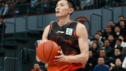 九游娱乐-邱彪看明白了吧？陈林坚和陶汉林关键时刻压制追分，就该给球权！