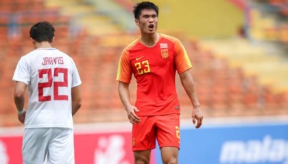 九游娱乐-令人惋惜：一个月内，中国男足2大天才陨落，年纪轻轻前途堪忧